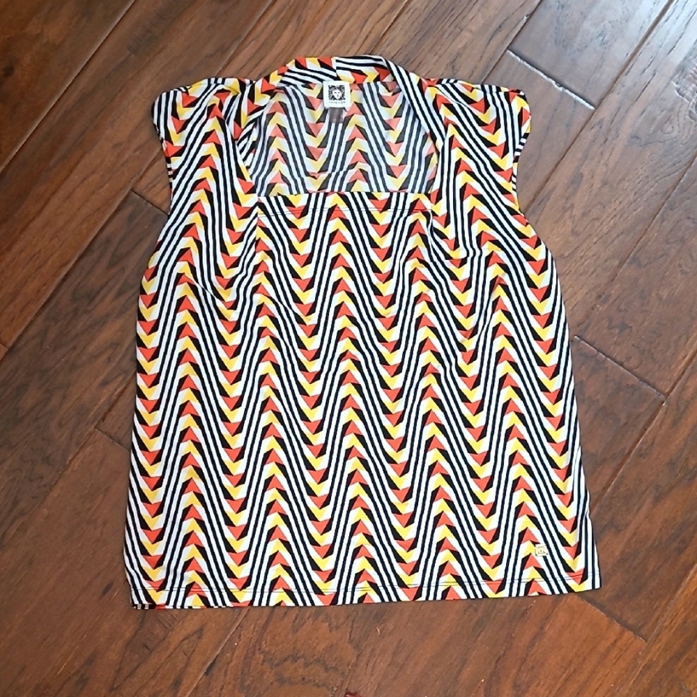 Anne Klein sleeveless top with a colorful abstract chevron design size Large